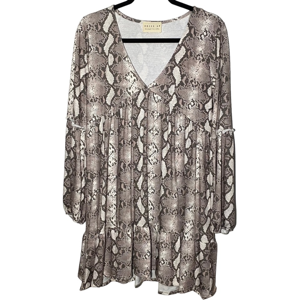 Peach Love California Women's Medium Long‎ Sleeve V Neck Peplum Snake Dress